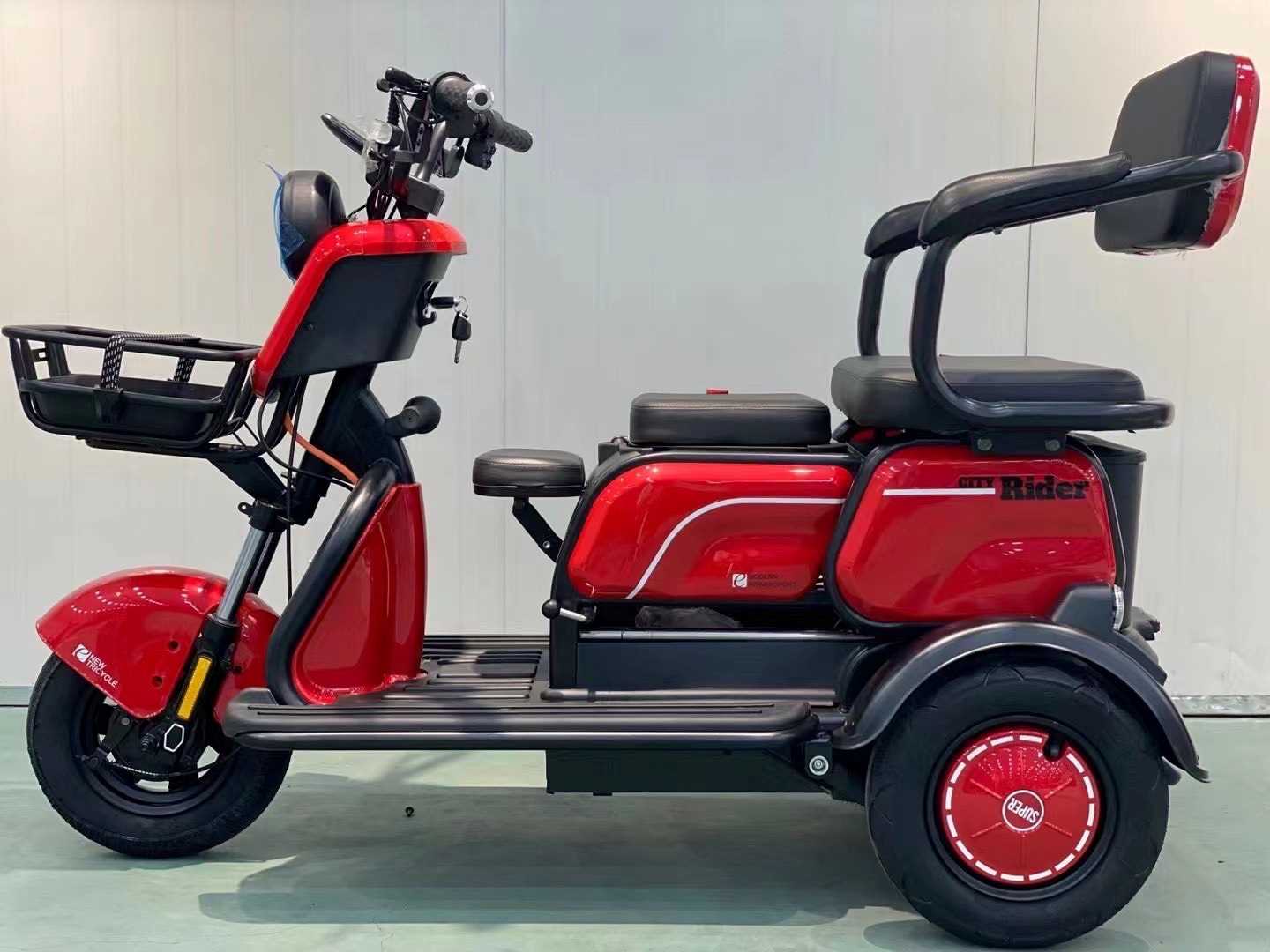 4 Mẫu xe điện 3 bánh cho người già hot nhất 2023